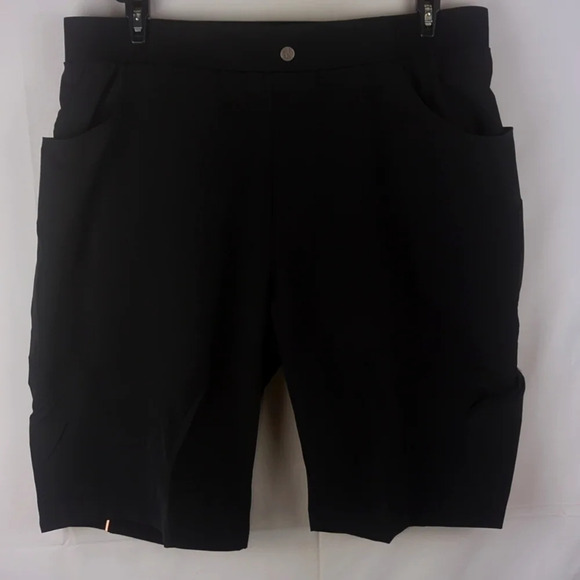 Garneau Range 2 Shorts NEW. Biking. Active - Picture 1 of 10